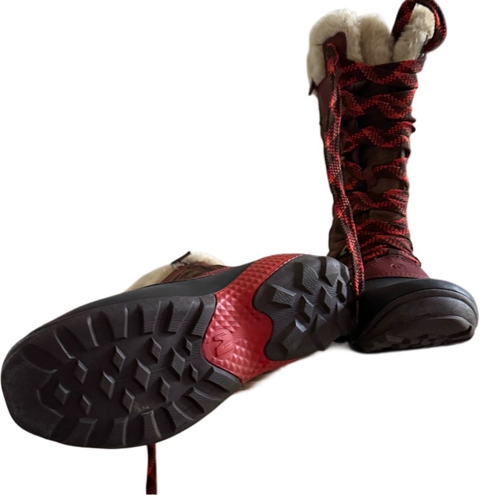 Authentic MERRELL Women's Red and Black Fur-Lined Boots - Picture 7 of 9